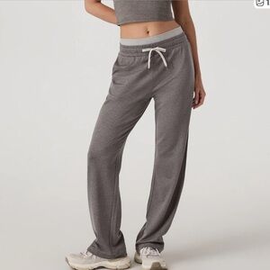 NWT Vuori Halo Warm Up Straight Leg Chia Heather